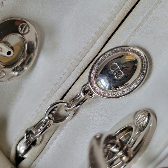 Vintage 1999 Lady Dior bag (Medium) in white lambskin leather - Picture 8 of 17